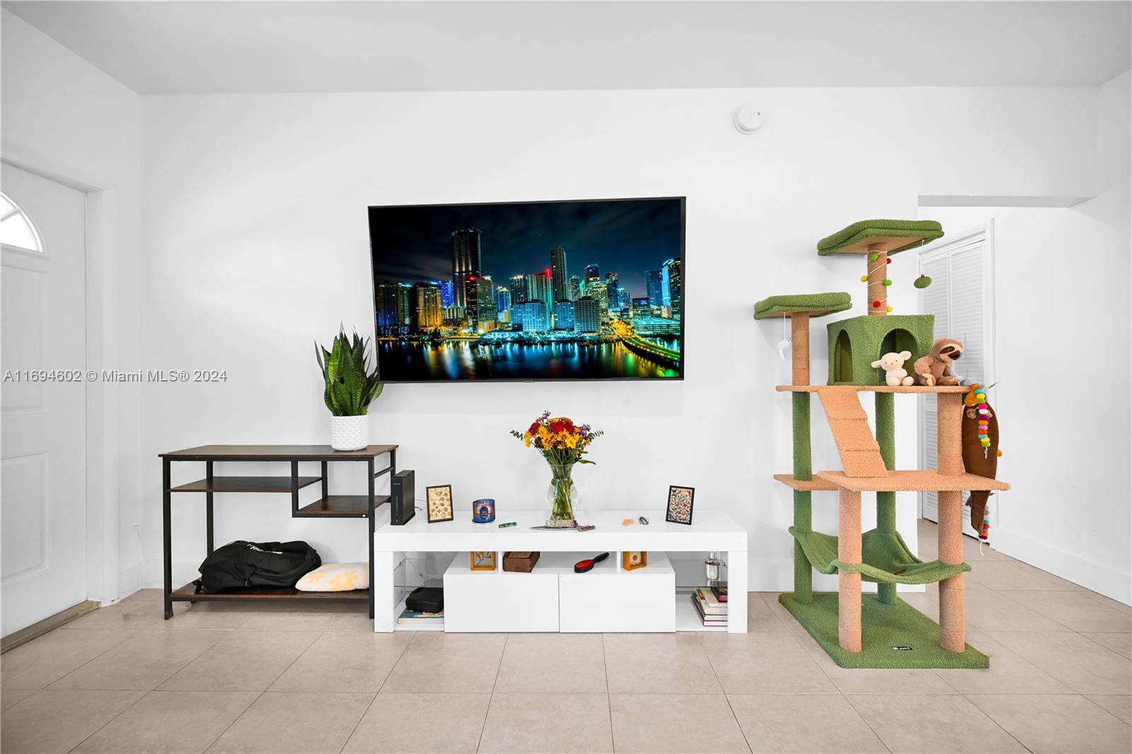 1195 Marseille Dr # 5