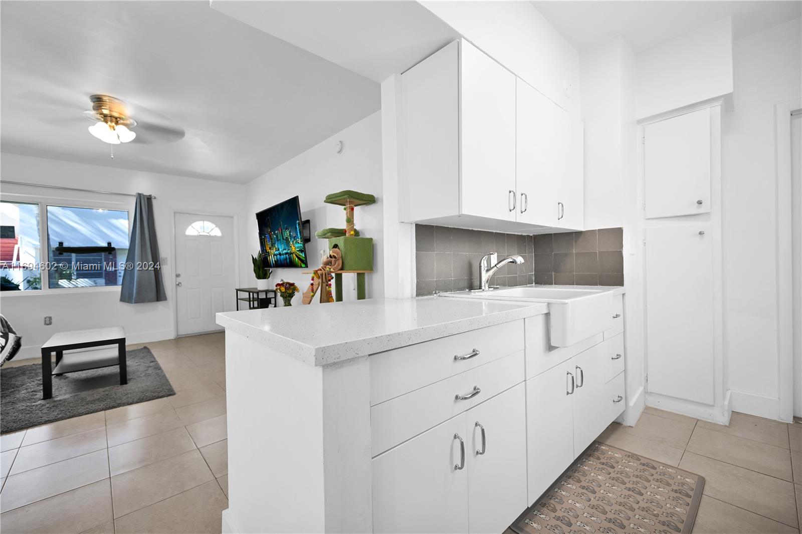 1195 Marseille Dr # 5