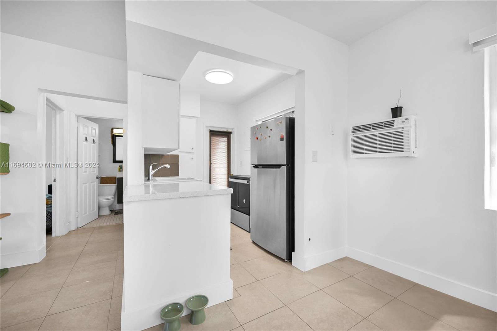 1195 Marseille Dr # 5