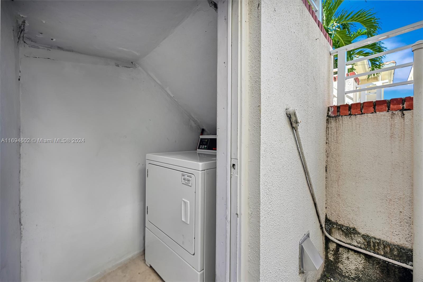 1195 Marseille Dr # 5