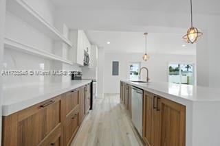 4826 NE 17th Ter