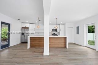 4826 NE 17th Ter