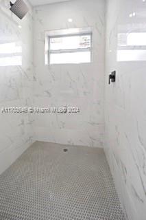 4826 NE 17th Ter