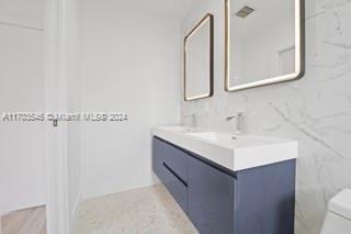 4826 NE 17th Ter