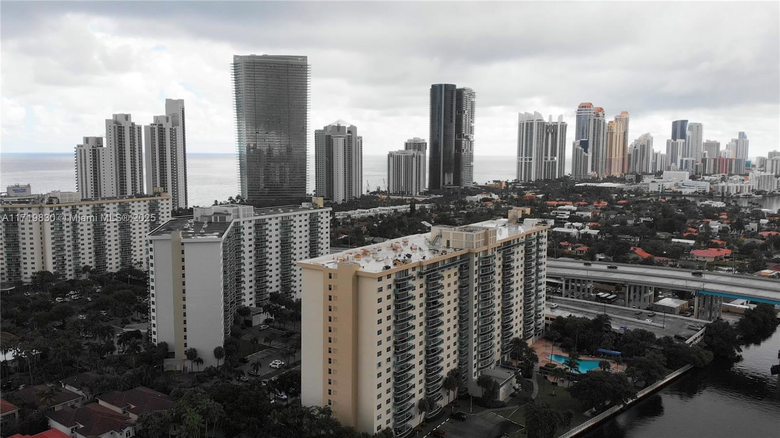 19390 Collins Ave # 609