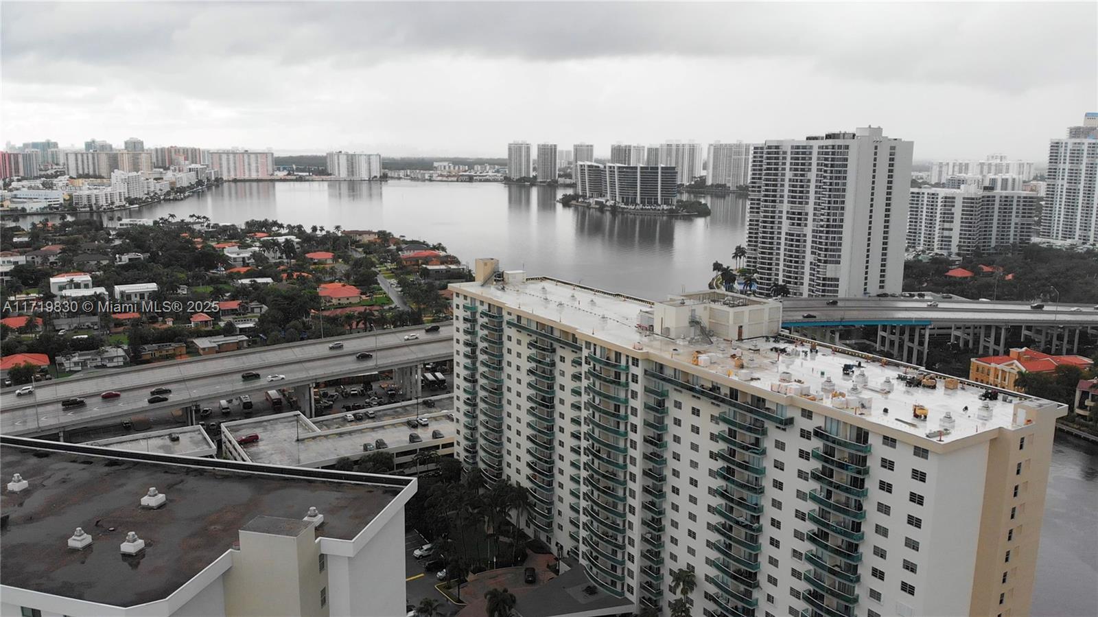 19390 Collins Ave # 609