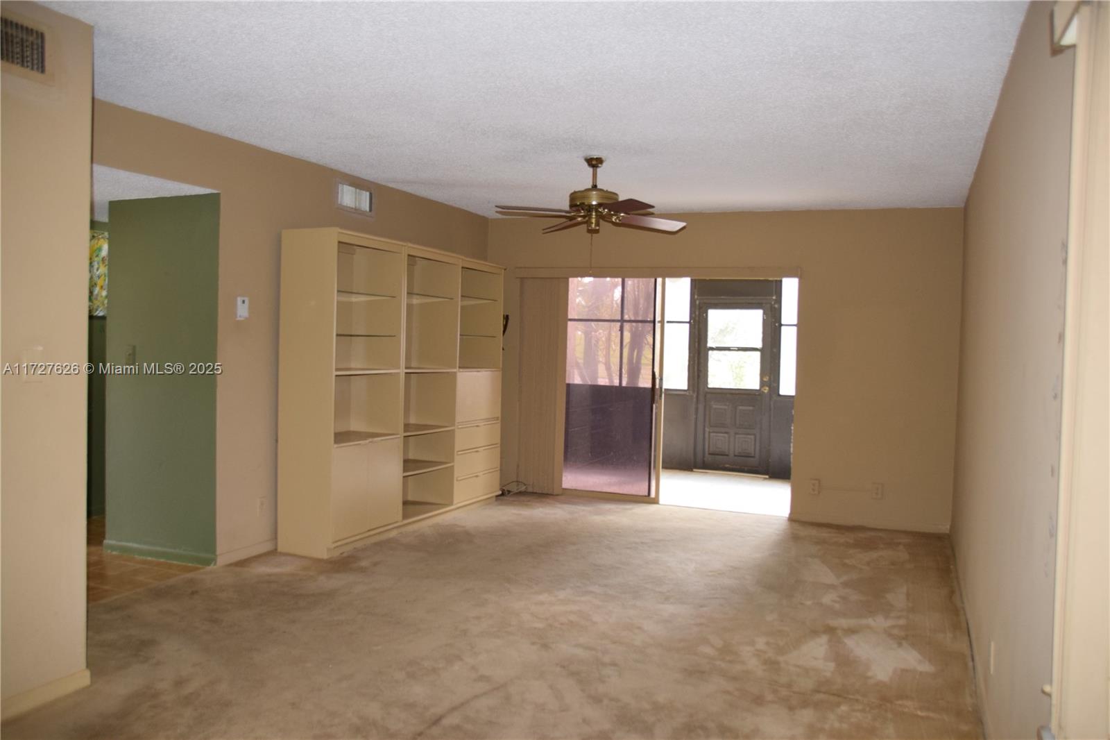 200 Jacaranda Country Club Dr # 6A