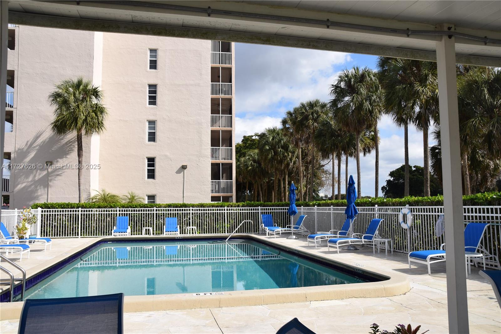 200 Jacaranda Country Club Dr # 6A