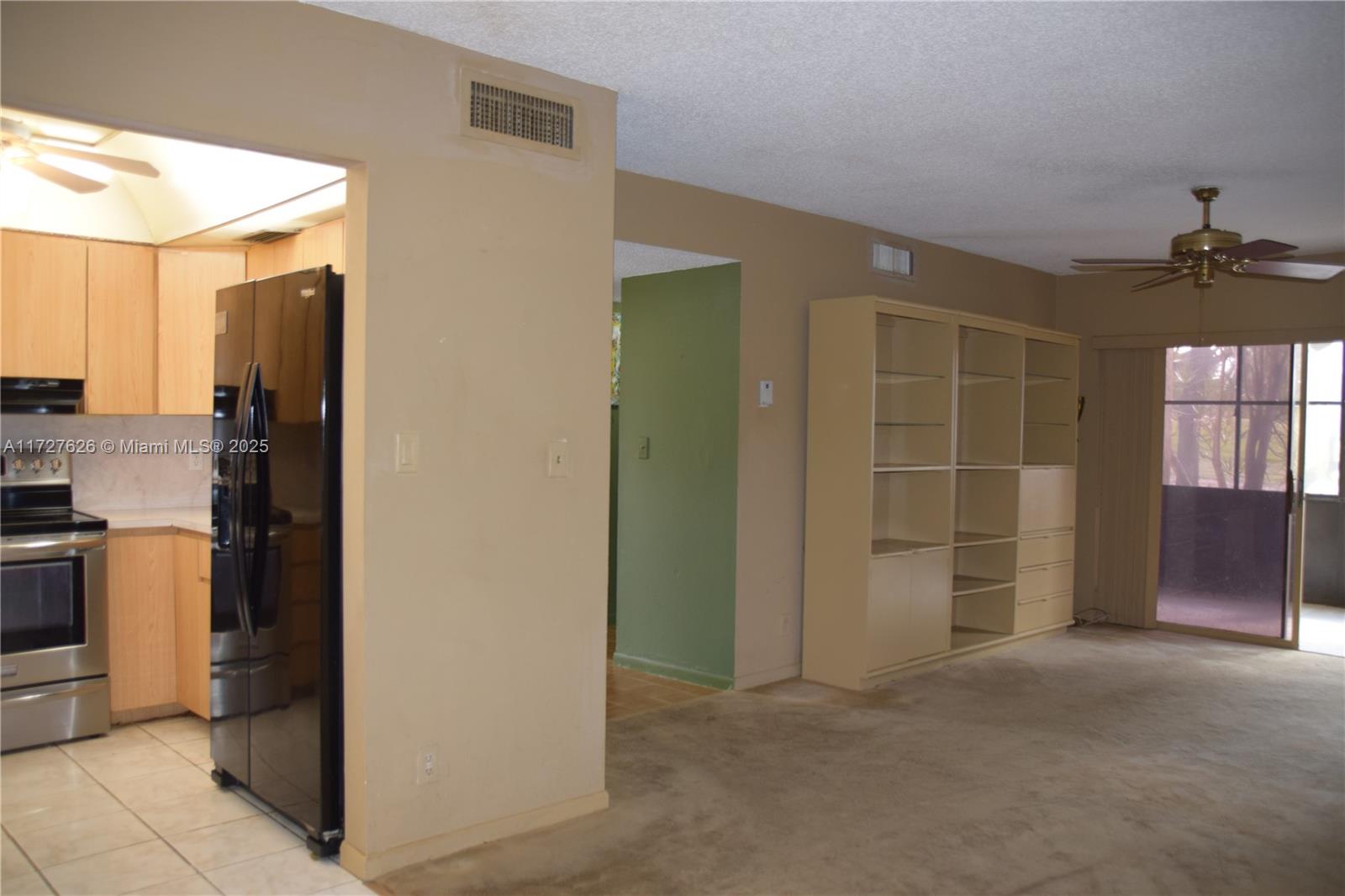 200 Jacaranda Country Club Dr # 6A