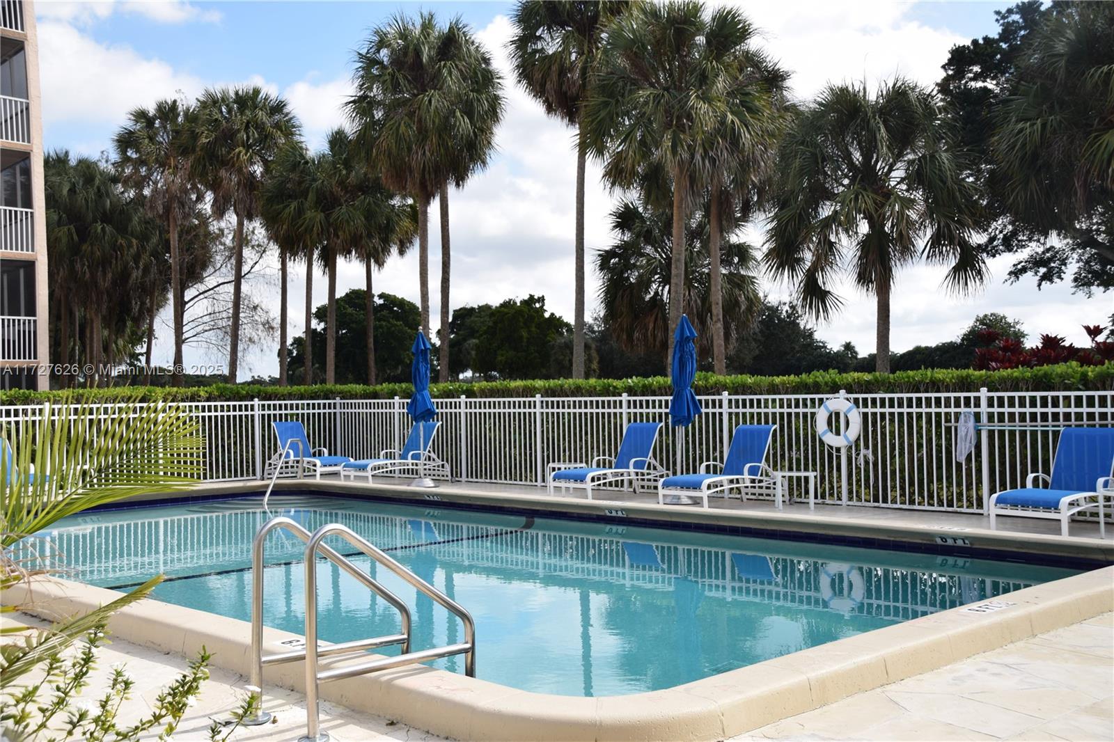 200 Jacaranda Country Club Dr # 6A