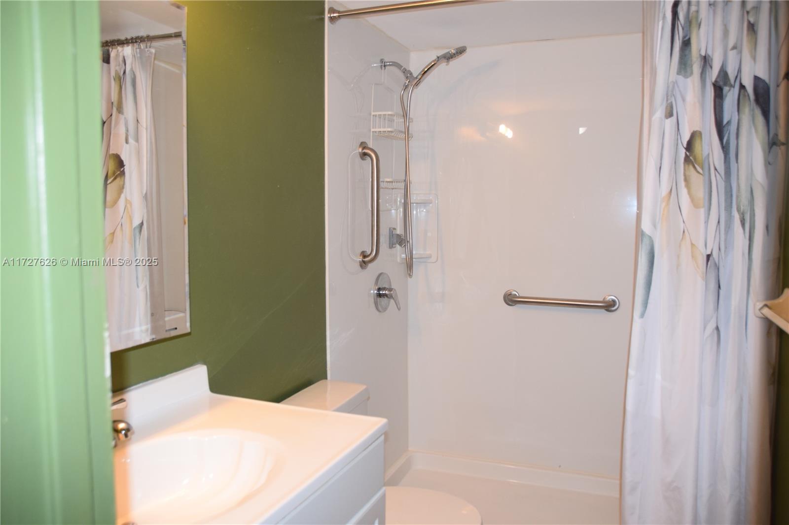 200 Jacaranda Country Club Dr # 6A