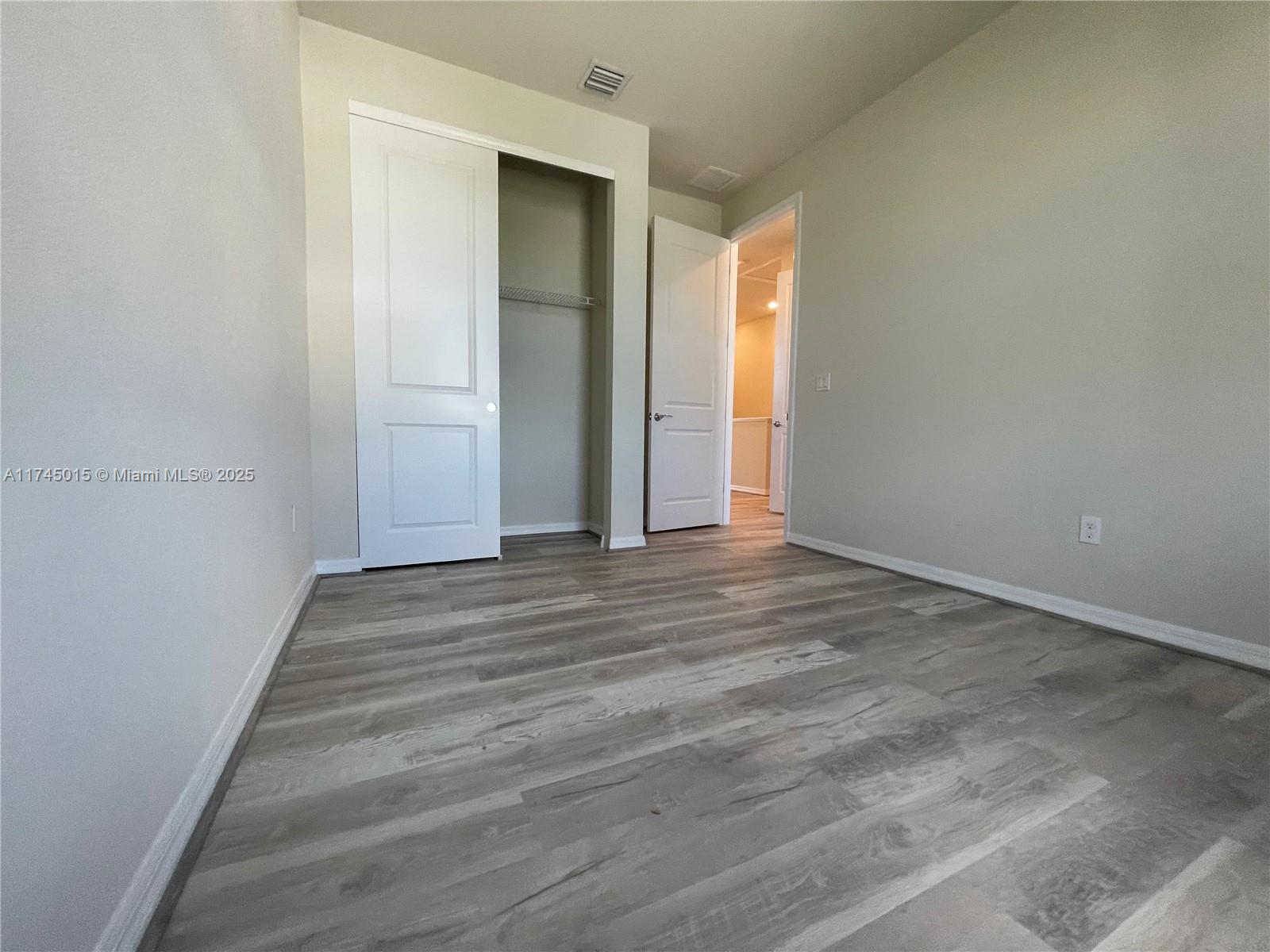 1300 Eucalyptus Dr # 1