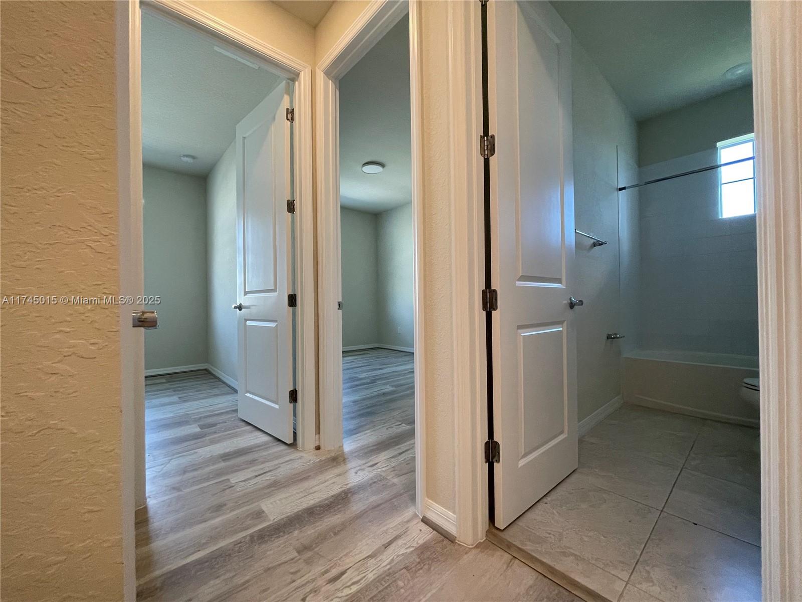 1300 Eucalyptus Dr # 1