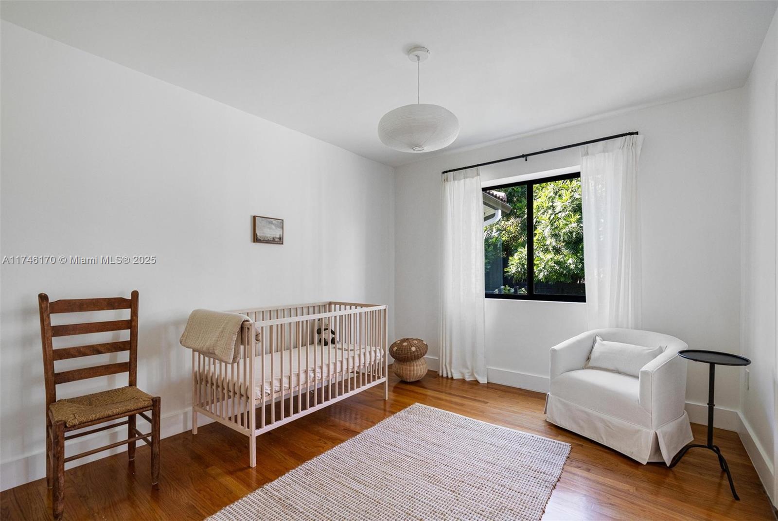 725 NE 72nd Ter