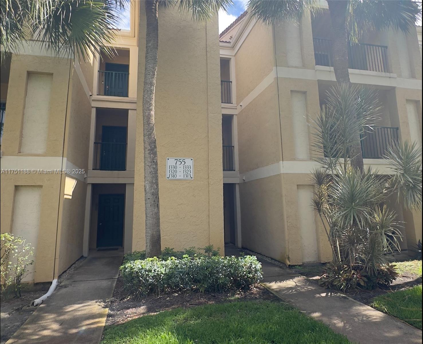 755 Riverside Dr # 1323