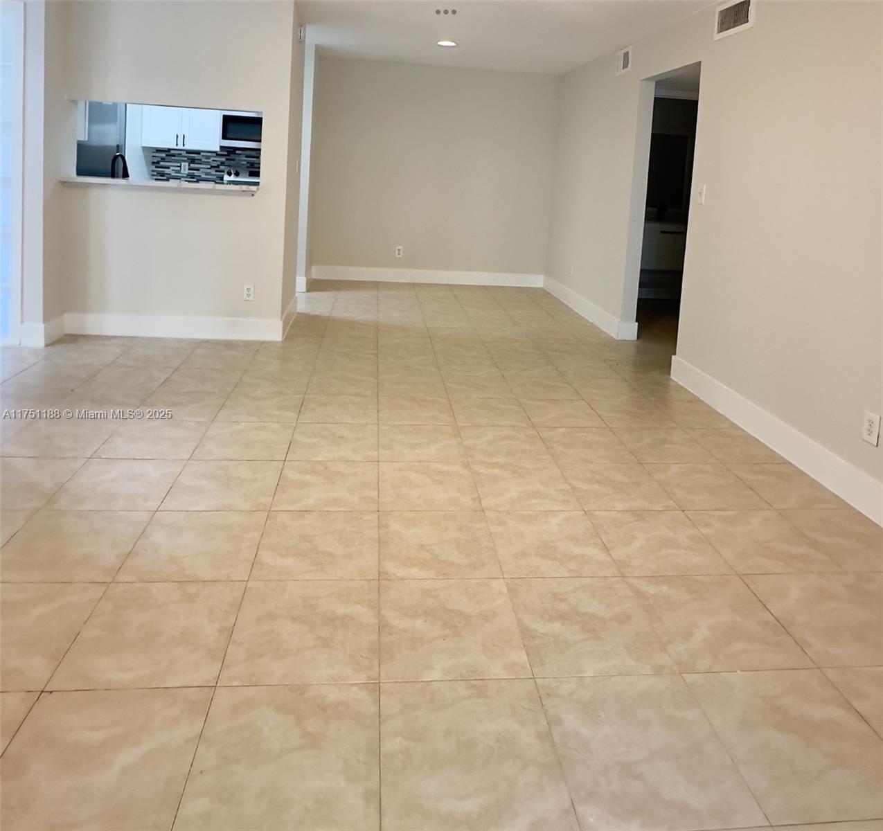 755 Riverside Dr # 1323