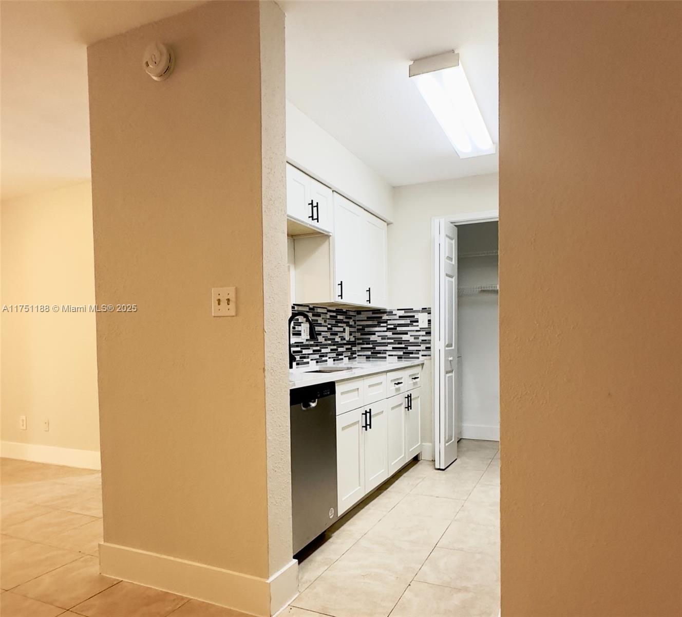 755 Riverside Dr # 1323