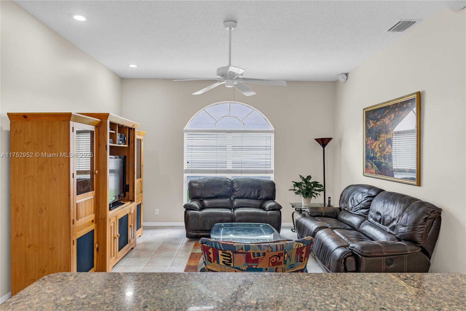 6922 E Mariposa Cir E