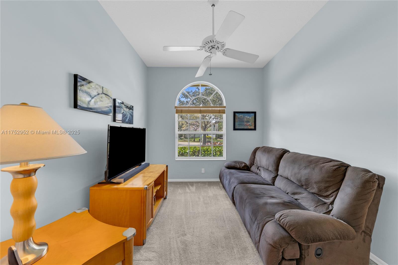 6922 E Mariposa Cir E