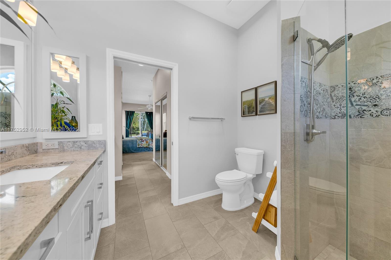 6922 E Mariposa Cir E