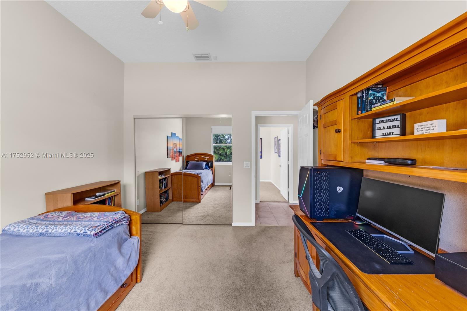 6922 E Mariposa Cir E