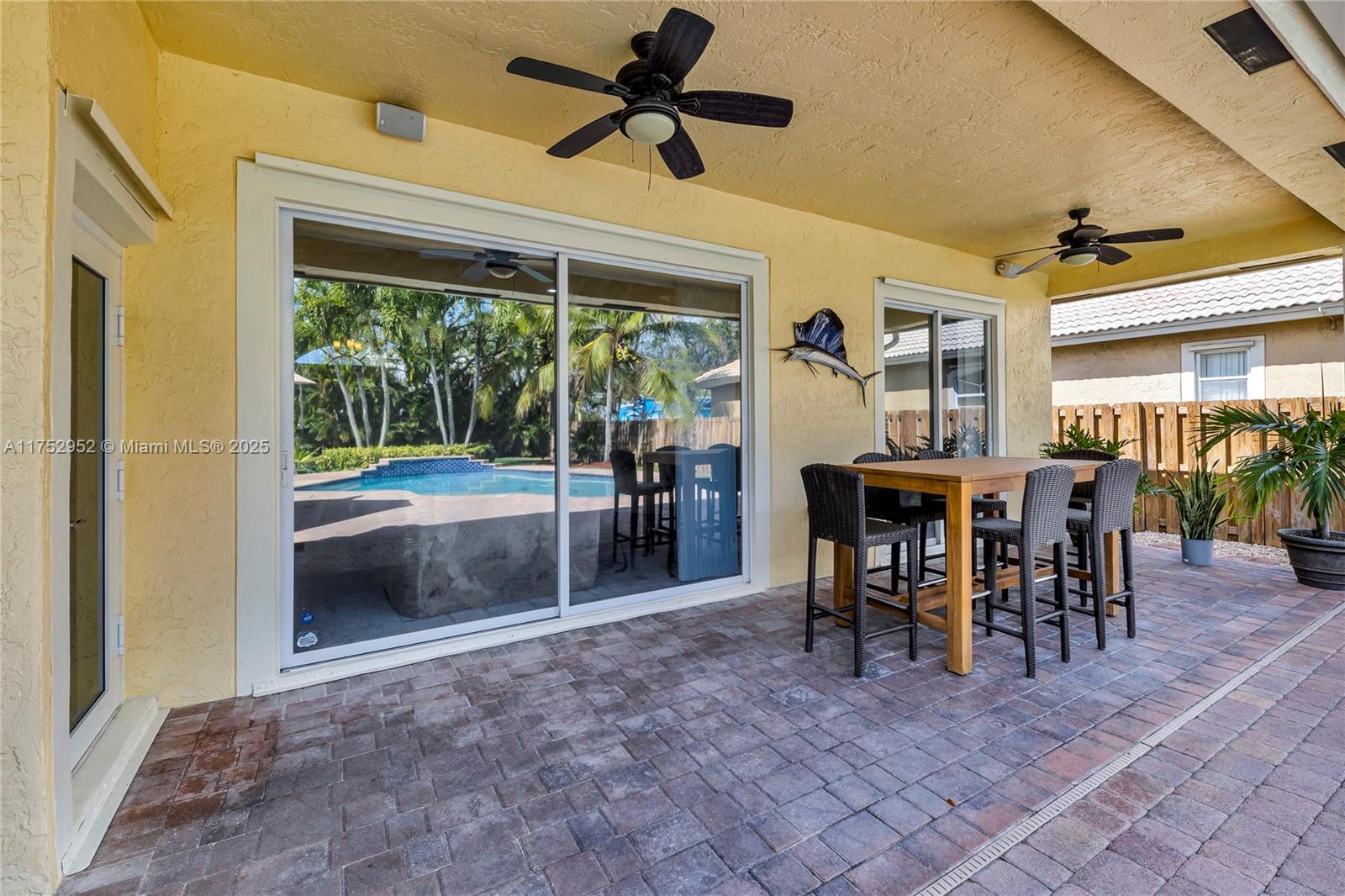 6922 E Mariposa Cir E