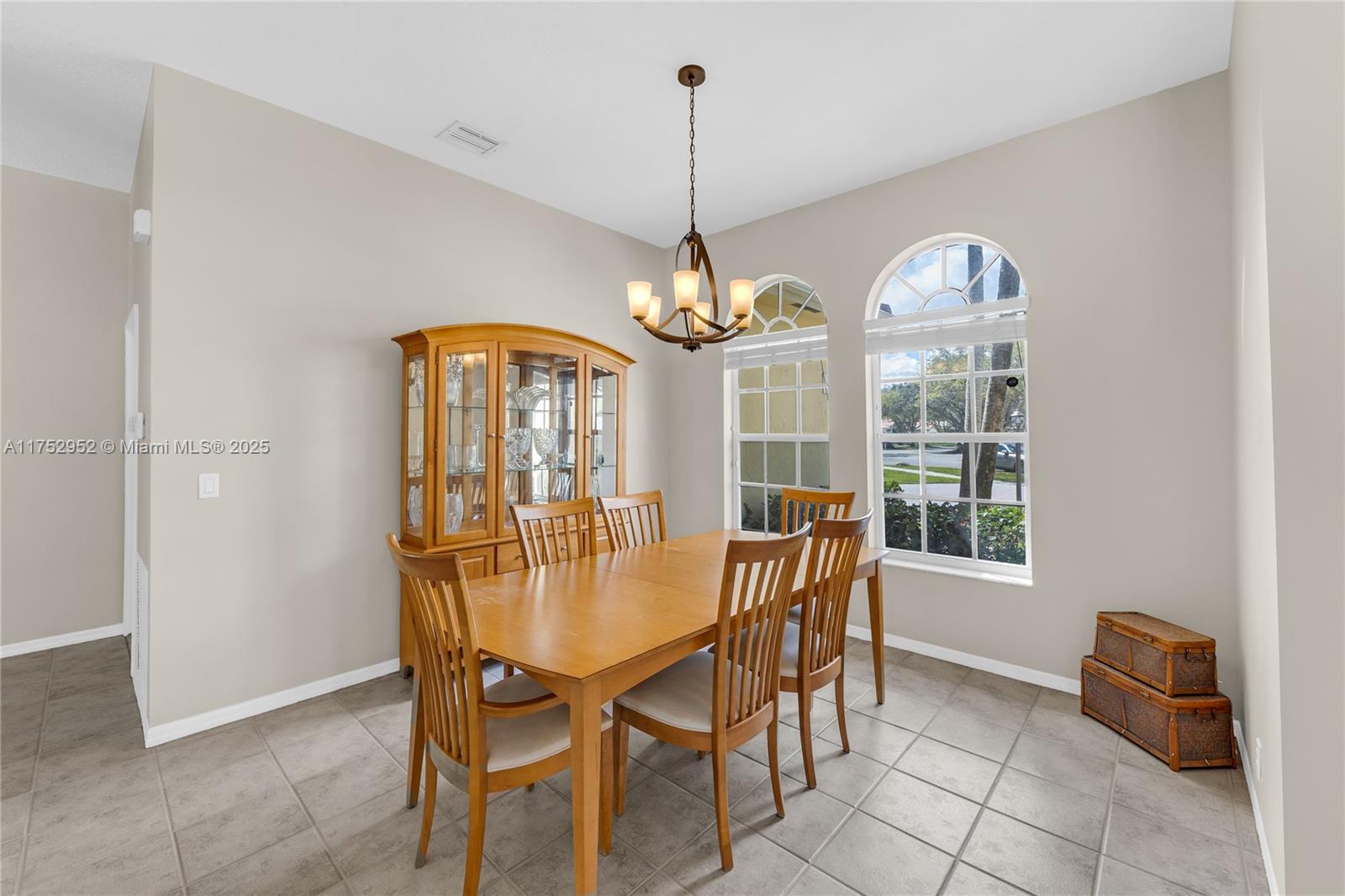 6922 E Mariposa Cir E