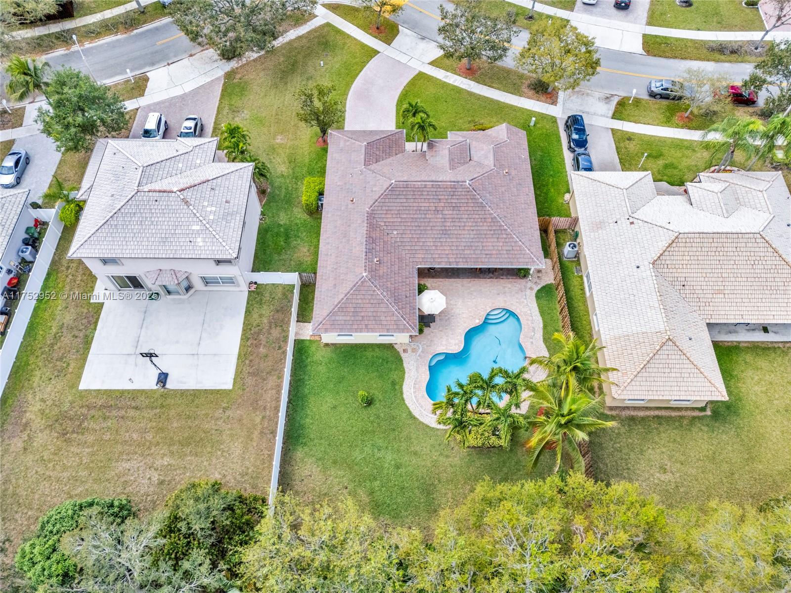6922 E Mariposa Cir E