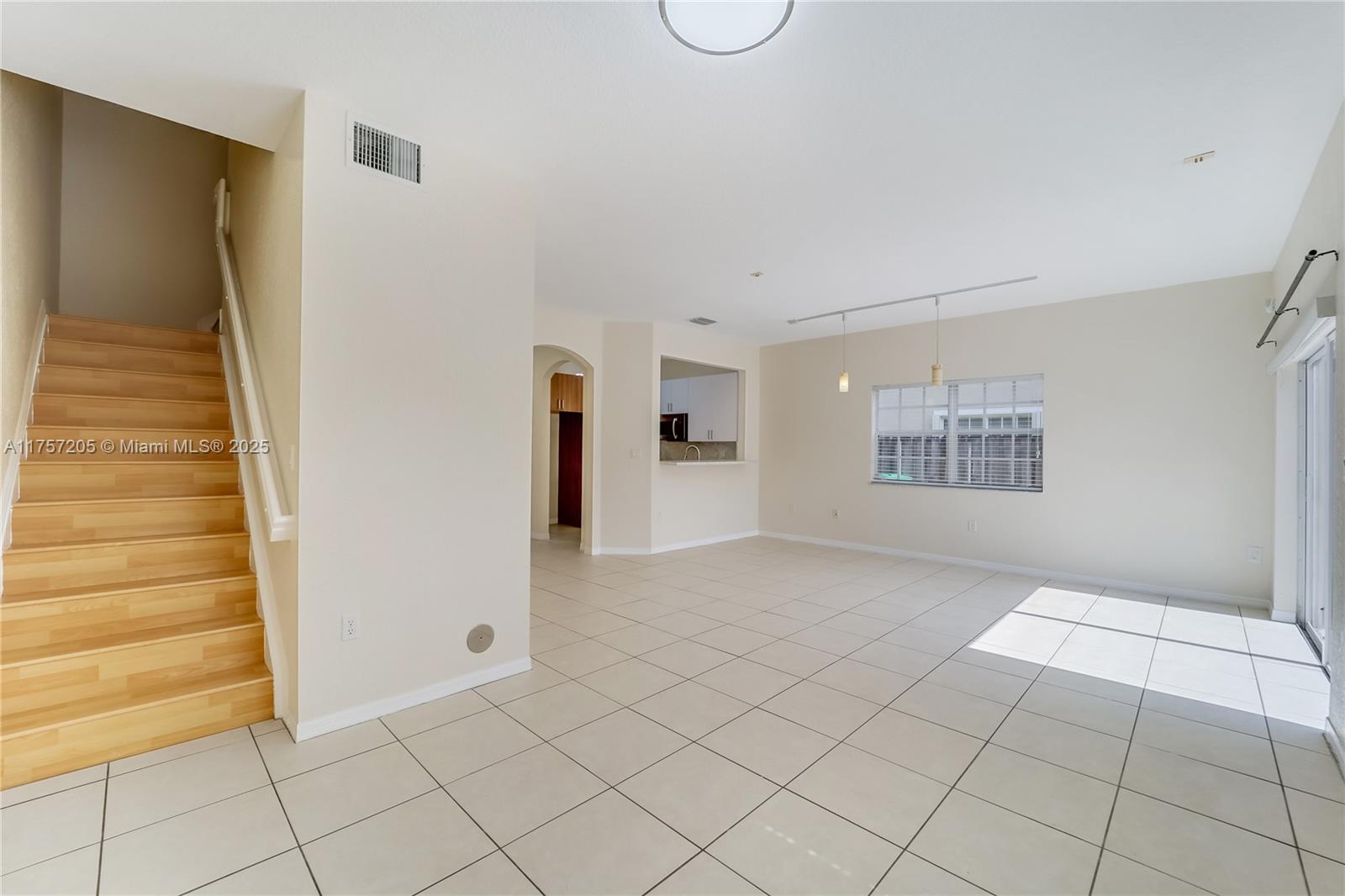5030 SW 136th Ave