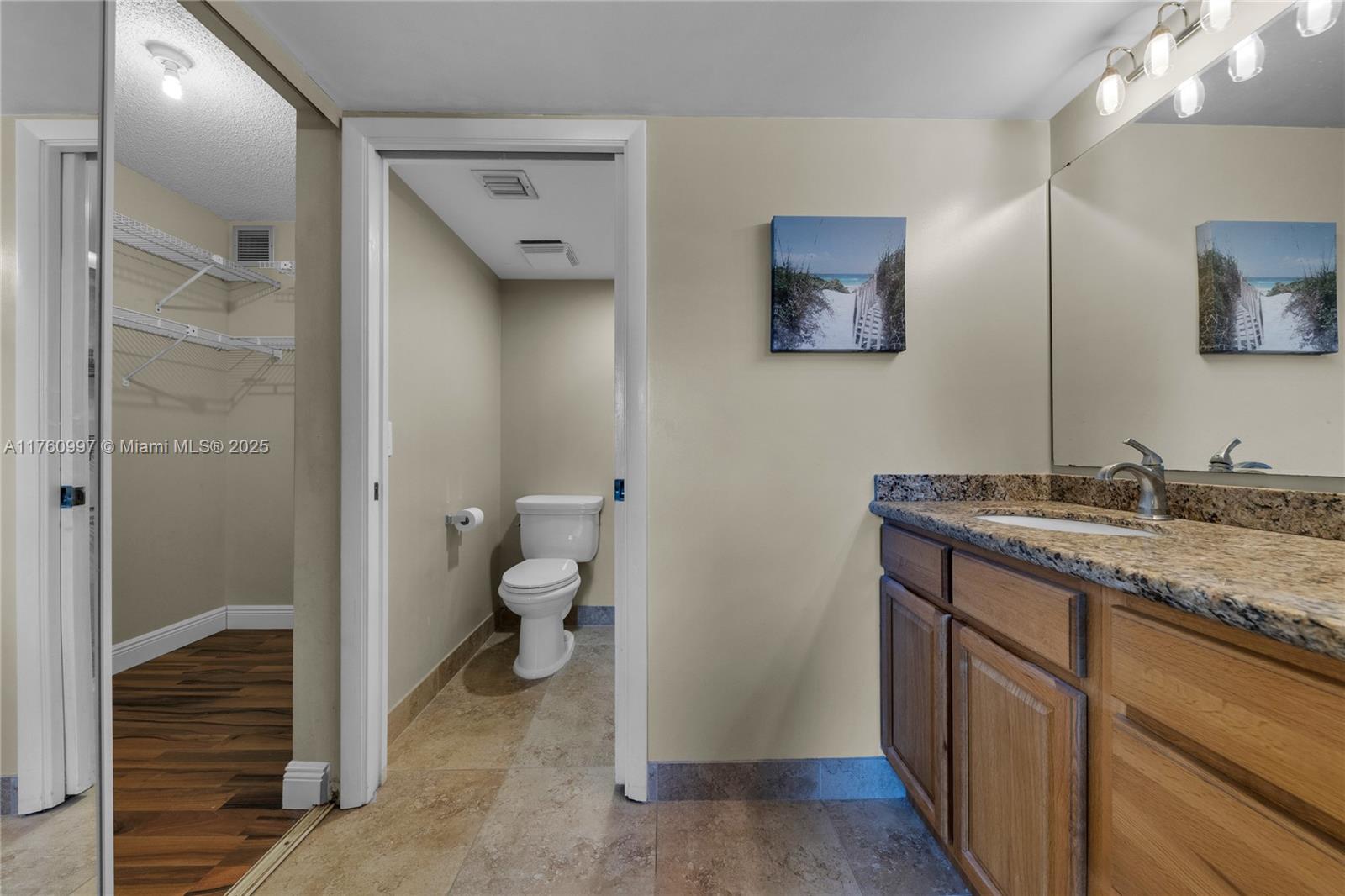 6025 Balboa Cir # 204