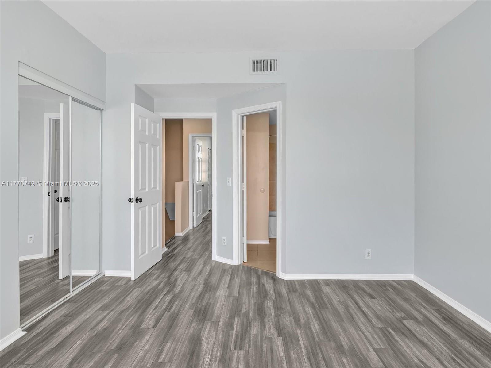 12 Simonton Cir # 12