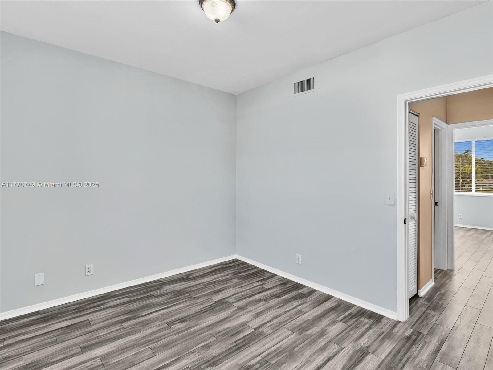 12 Simonton Cir # 12