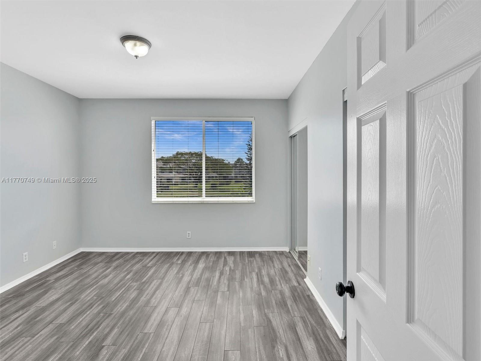 12 Simonton Cir # 12