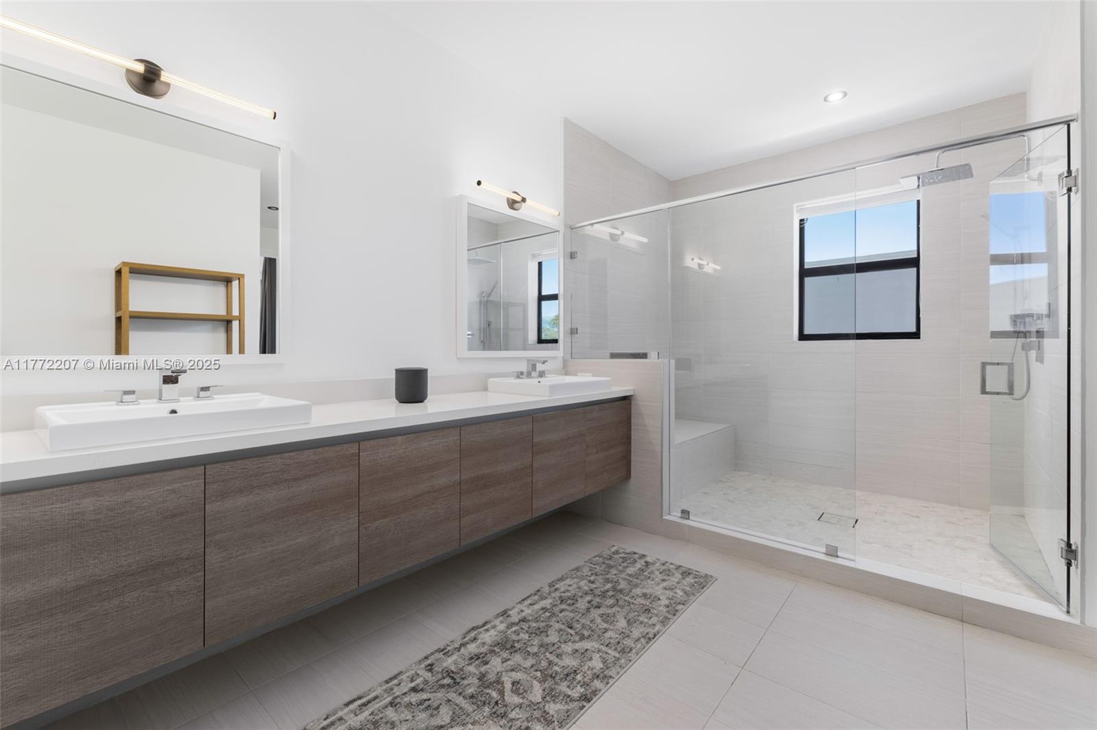 16649 N Botaniko Dr N