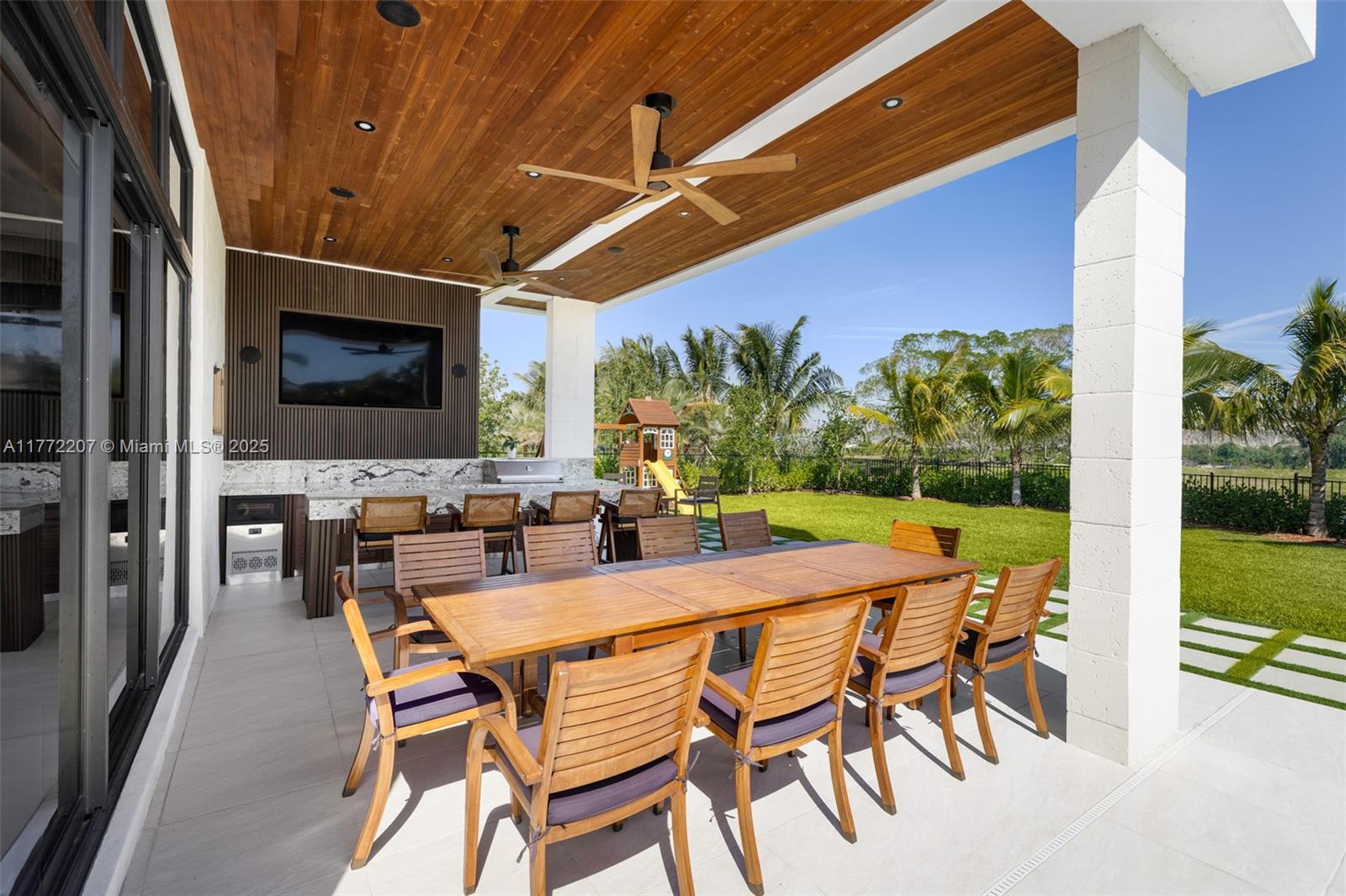 16649 N Botaniko Dr N