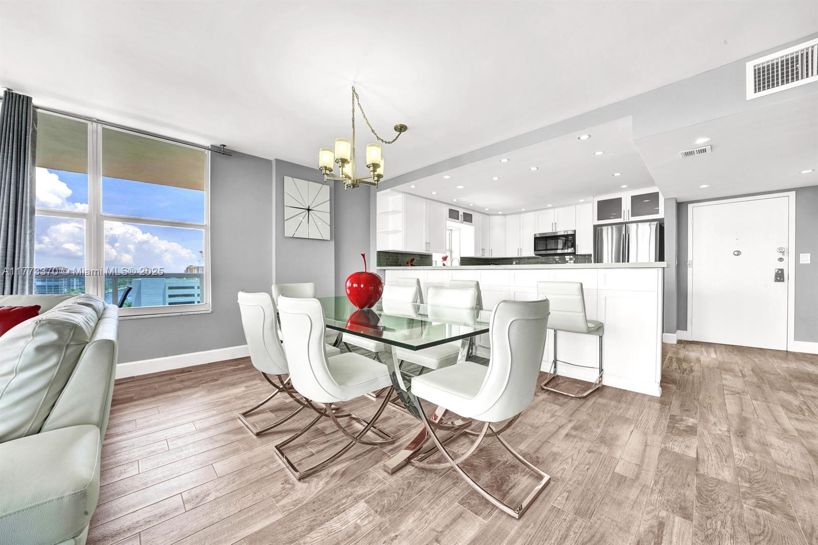 3800 S Ocean Dr # 821