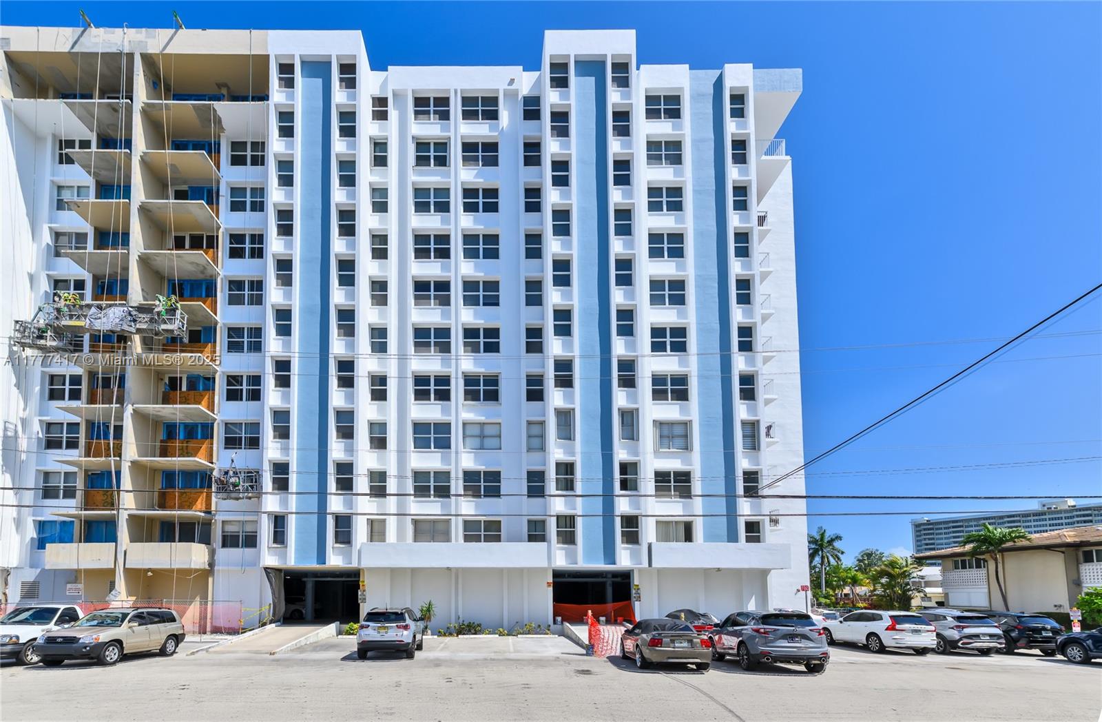 2881 NE 33rd Ct Unit: PHC