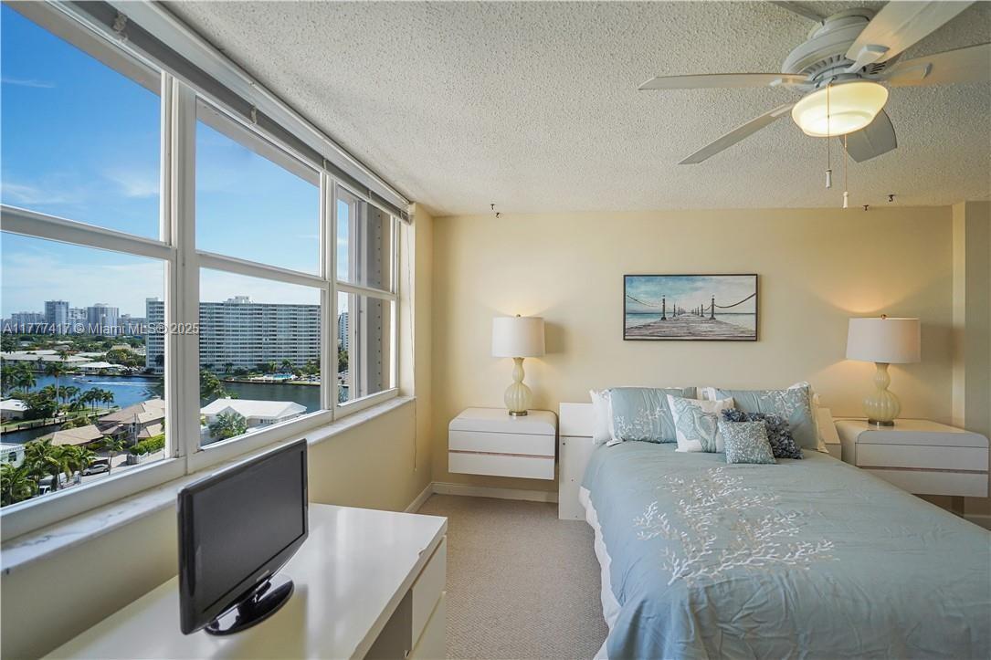 2881 NE 33rd Ct Unit: PHC
