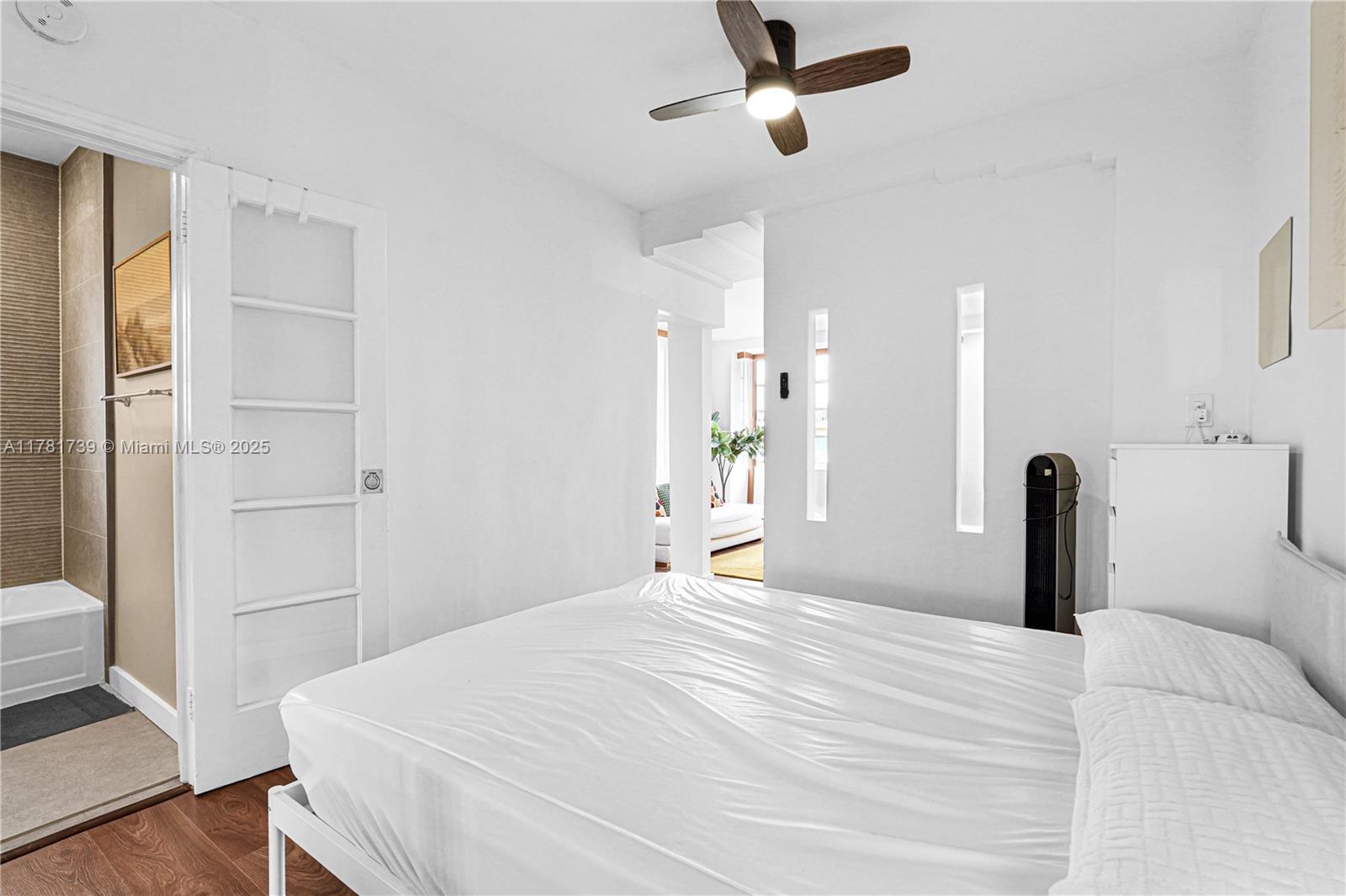 1525 Meridian Ave # 201