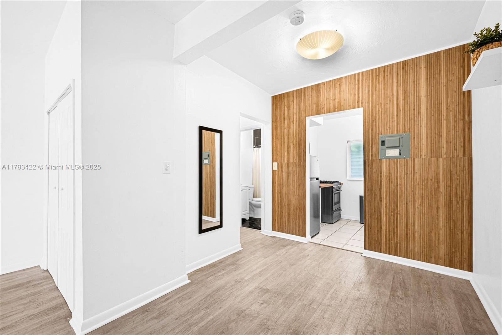 544 Michigan Ave # 9