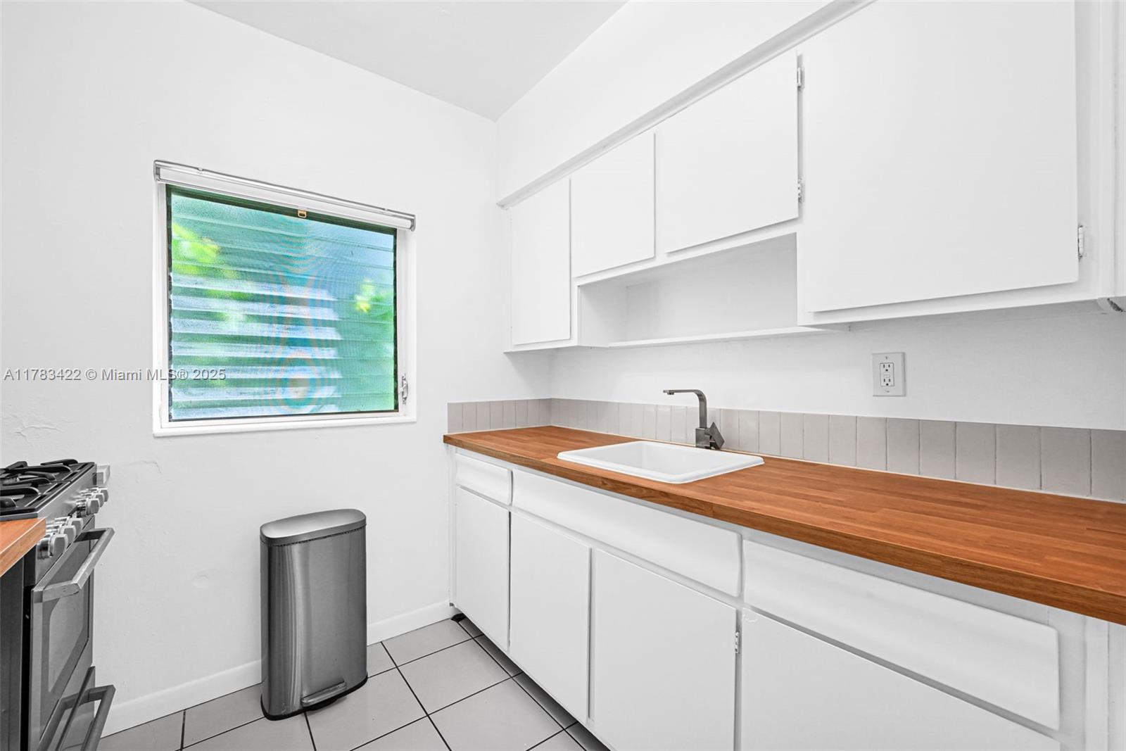544 Michigan Ave # 9