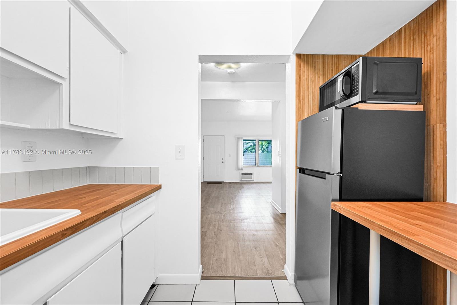 544 Michigan Ave # 9