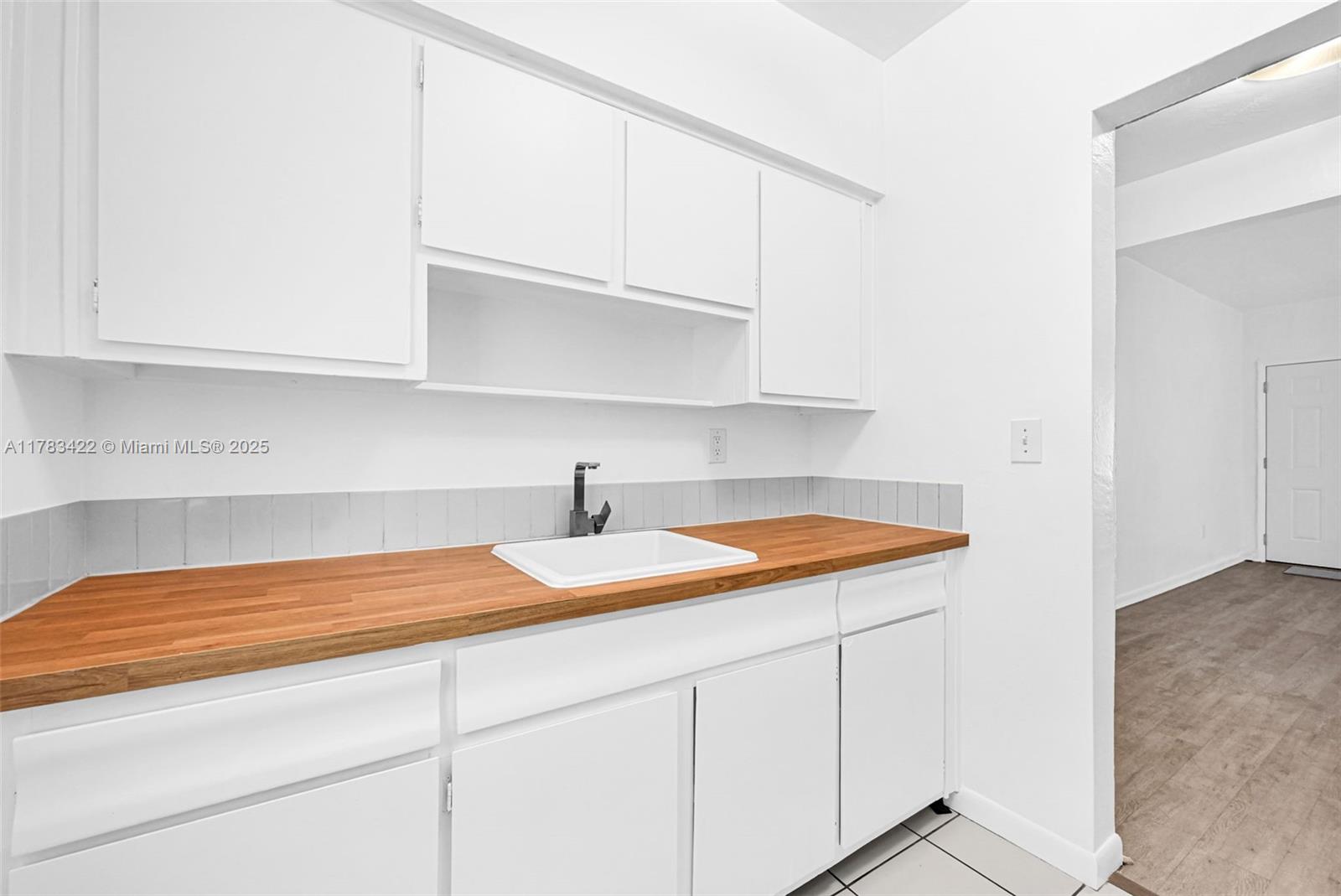 544 Michigan Ave # 9