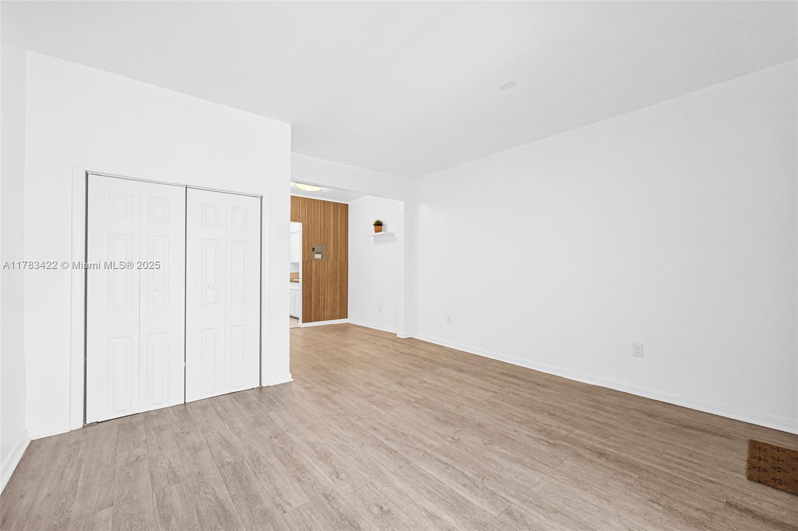 544 Michigan Ave # 9