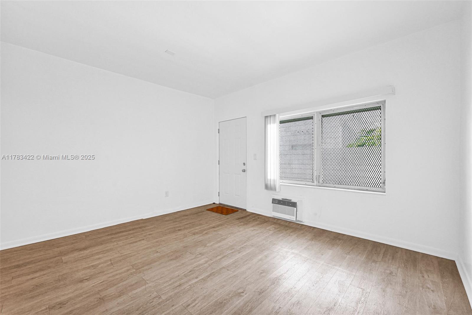 544 Michigan Ave # 9