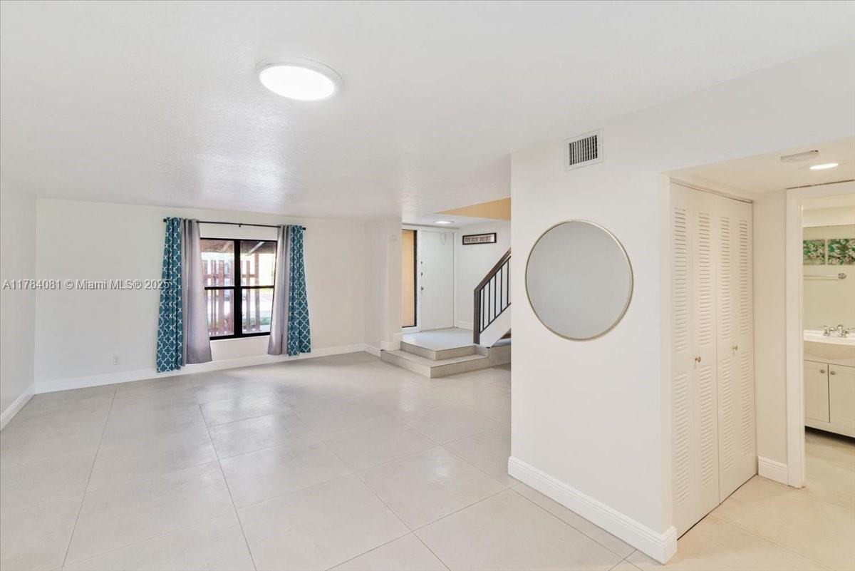 1660 W Golfview Dr # 1660