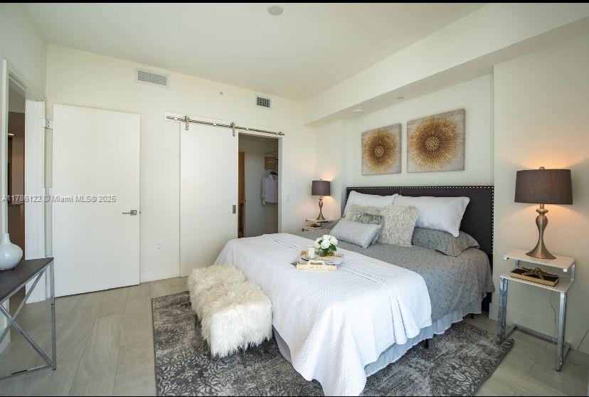 2000 Metropica Way # 905