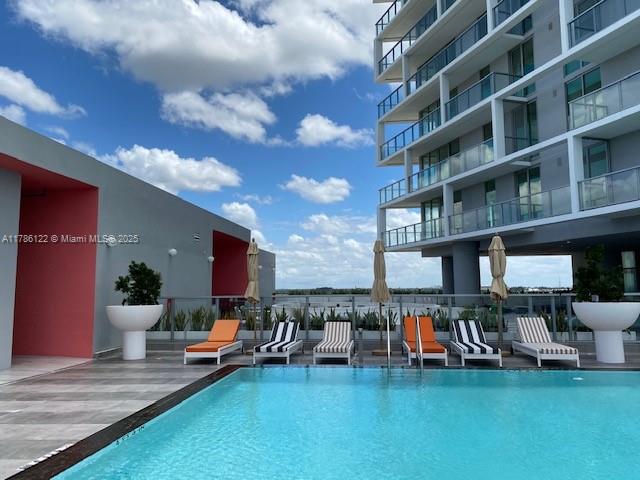 2000 Metropica Way # 905