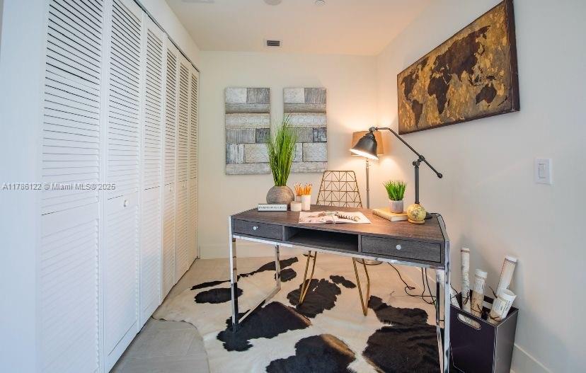 2000 Metropica Way # 905