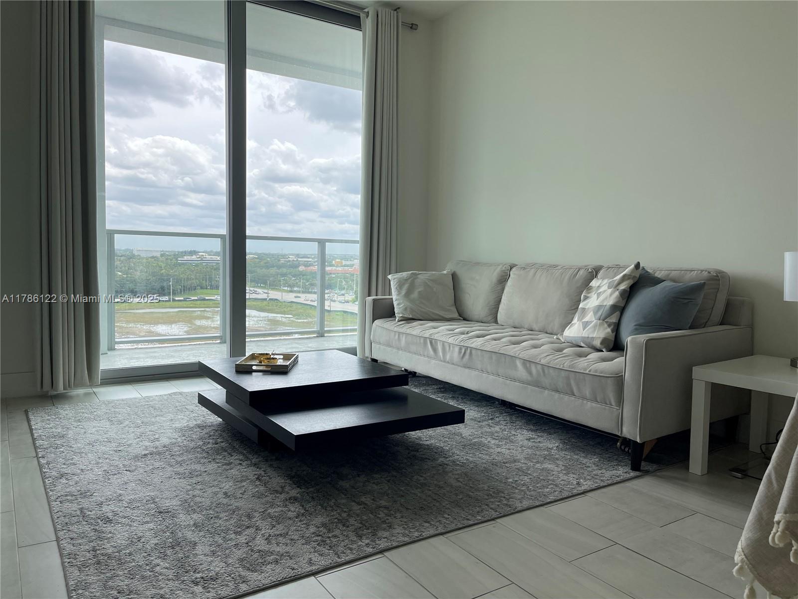 2000 Metropica Way # 905